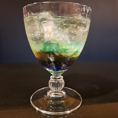 Comentarii opinii despre Food＆BAR 4string.（フォーストリング）