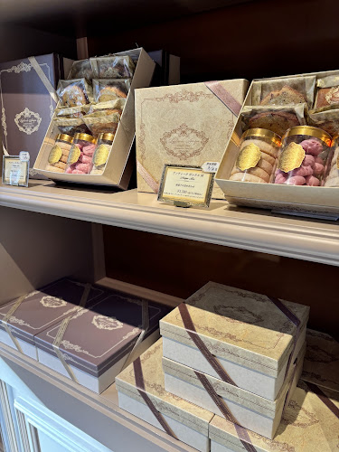 ラトリエ ドゥ アンティーク - 横浜市