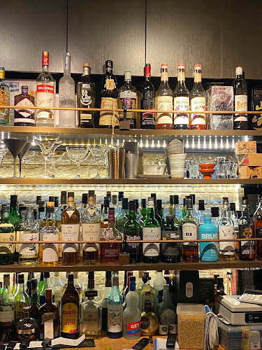 BAR New Cinema Paradise 赤坂見附 - 飲食業