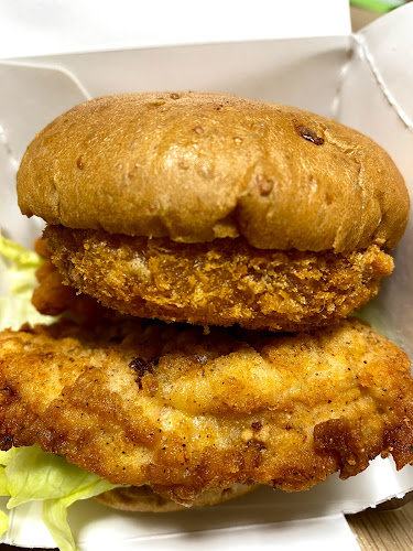 ケンタッキーフライドチキンカナートモール伏見店 - 飲食業