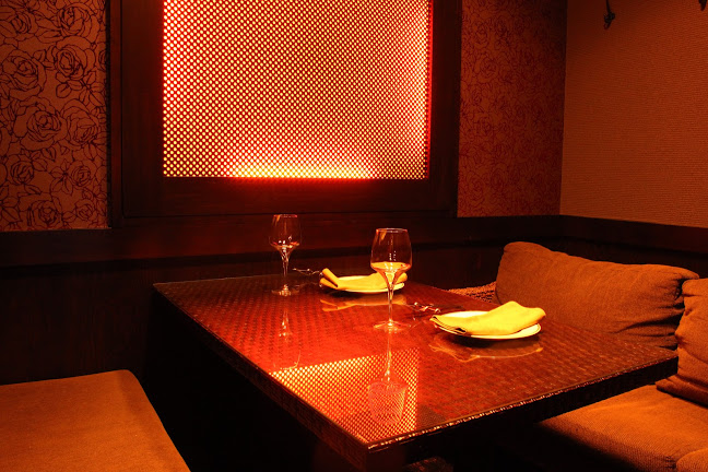 ワインと料理 セラヴィ