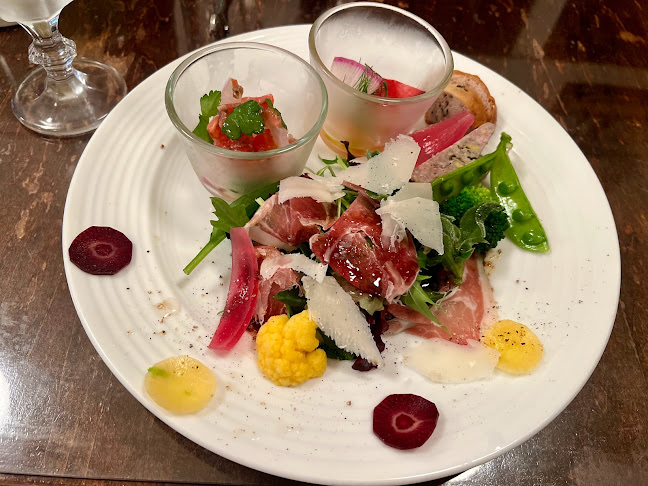 Opinii despre ビストロポワソンルージュ în 神戸市 - 飲食業