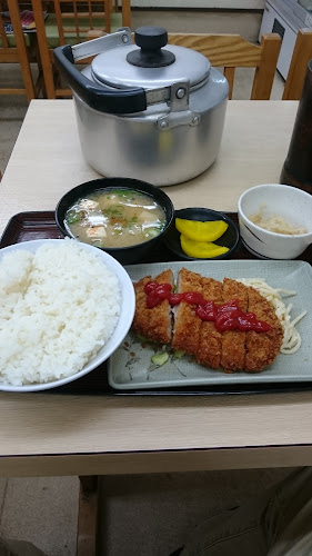 Comentarii opinii despre 丸美食堂本店駅前店