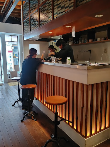 〒530-0015 大阪府大阪市北区中崎西１丁目１０−１３