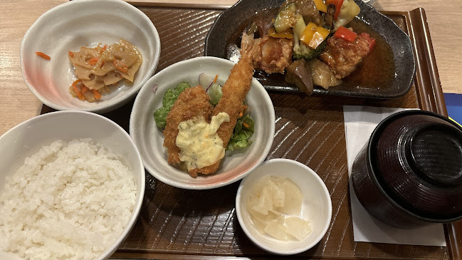 Comentarii opinii despre ガスト 相模原店