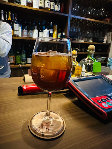 Comentarii opinii despre カフェとバー カリチータ