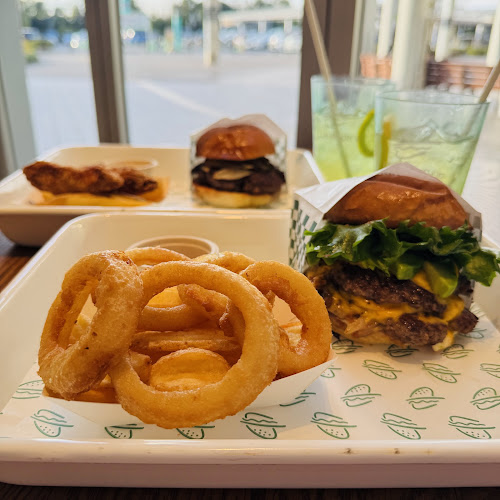 J.S. BURGERS Jr. 越谷レイクタウン店 - 飲食業