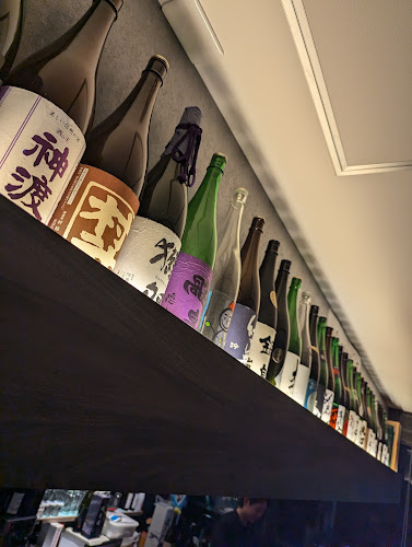 お寿司の食べられるBar BLOSSOM - 飲食業