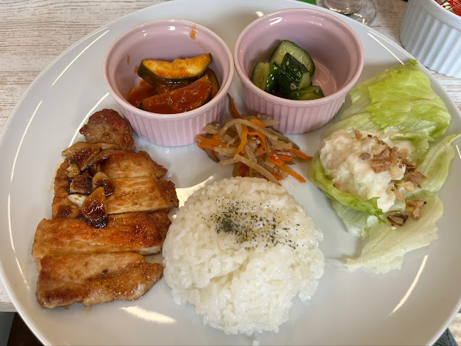 Opinii despre Ponole‘a.Niu în 大阪市 - 飲食業