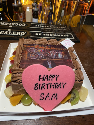 THE FIRST HOUSE - 飲食業