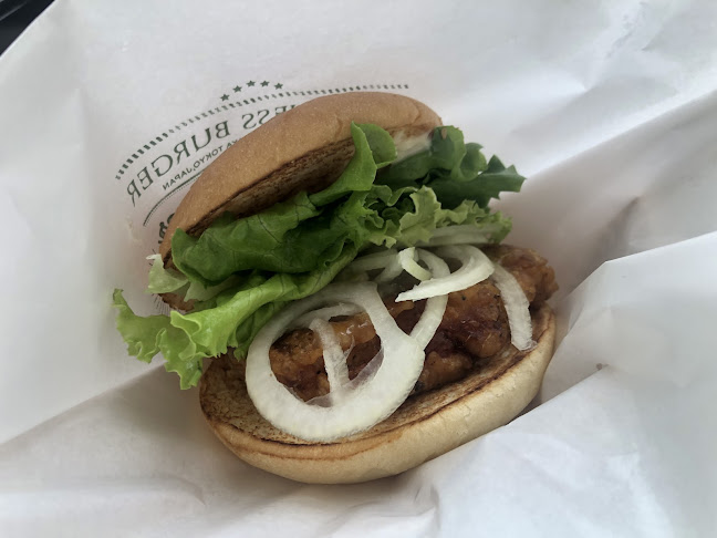 Opinii despre フレッシュネスバーガーファッションクルーズ în ひたちなか市 - 飲食業