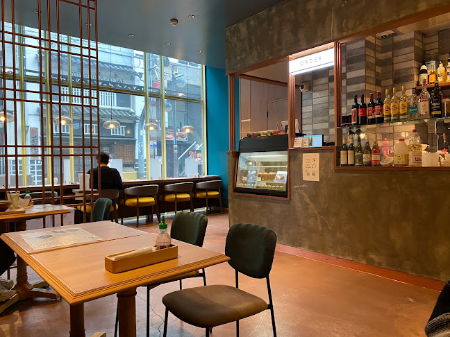 Opinii despre ドスココーヒー în 広島市 - 飲食業