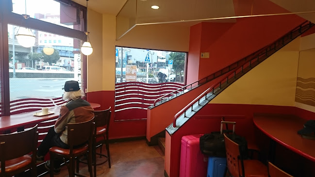 Opinii despre カフェ・ベローチェ 伊勢佐木町店 în 横浜市 - 飲食業