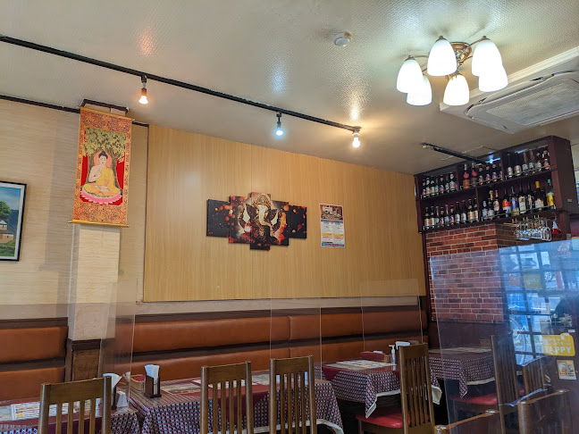 Opinii despre インドレストラン＆バー ムナル în 江戸川区 - 飲食業