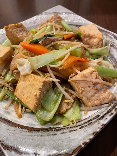 路地裏キッチン よねまる - 沖縄市