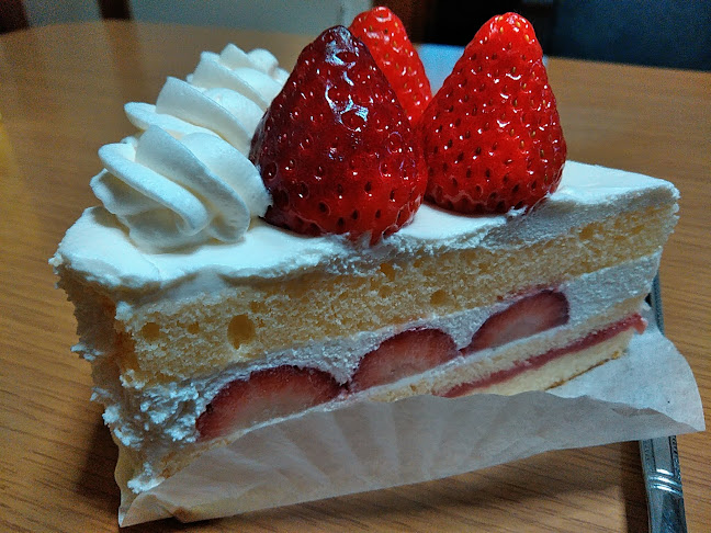 Opinii despre 銀座コージーコーナー ベルトーレ金町店 în 葛飾区 - 飲食業