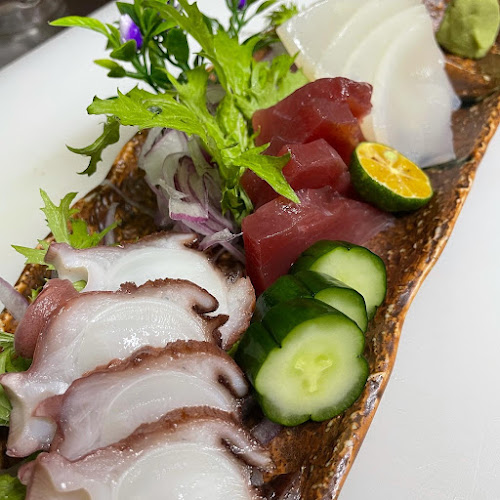 Opinii despre 路地裏キッチン よねまる în 沖縄市 - 飲食業