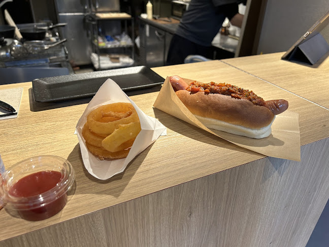 ライオンドッグ - 飲食業