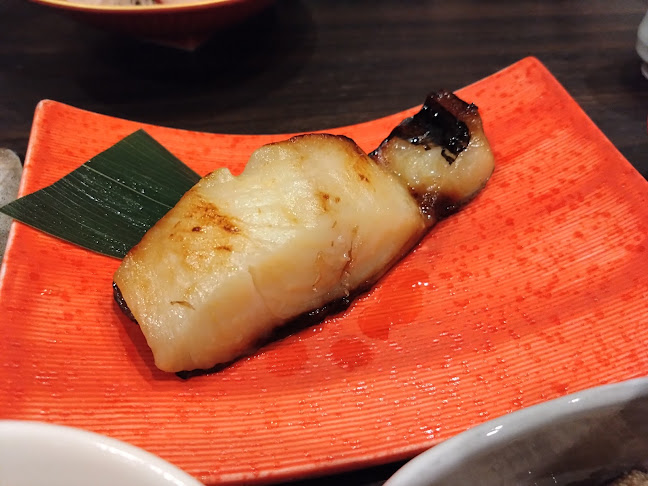 〒030-0802 青森県青森市本町１丁目１−２５