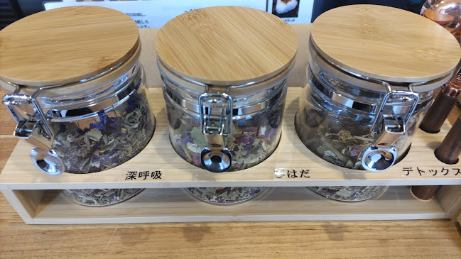 カミニシキッチン - 飲食業