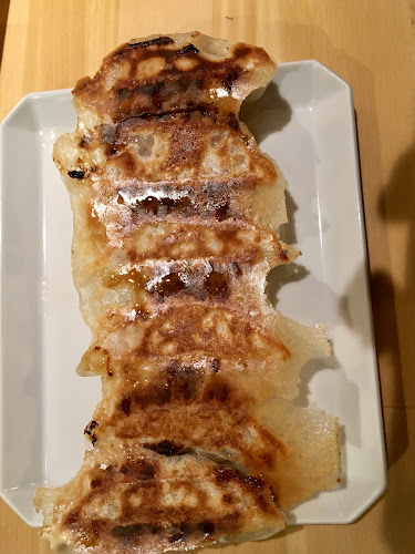 Comentarii opinii despre Jessie ジェシー 餃子とワイン