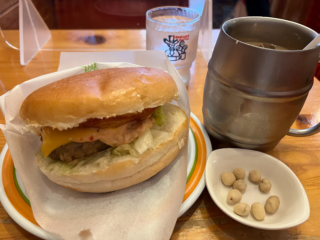 〒600-8417 京都府京都市下京区松原通烏丸東入ル南側俊成町４３８ 1F