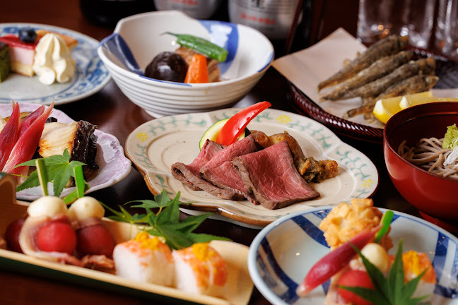 仙台 なだ万 - 飲食業