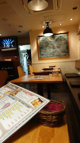 京橋ワインとイタリアン フィンガーファイブ