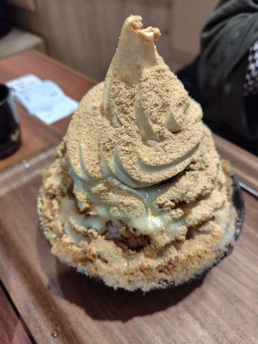 Opinii despre 甘党まえだ あべちか店 în 大阪市 - 飲食業