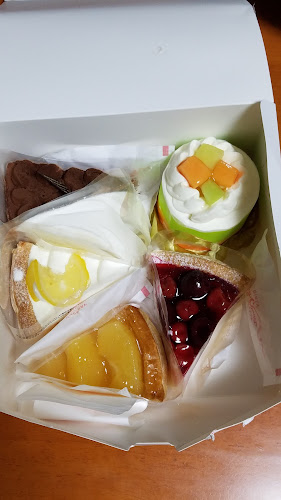 銀座コージーコーナー エルミこうのす店 - 飲食業