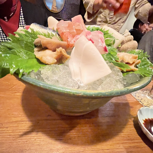 〒604-8176 京都府京都市中京区御池通室町東入ル龍池町４４８