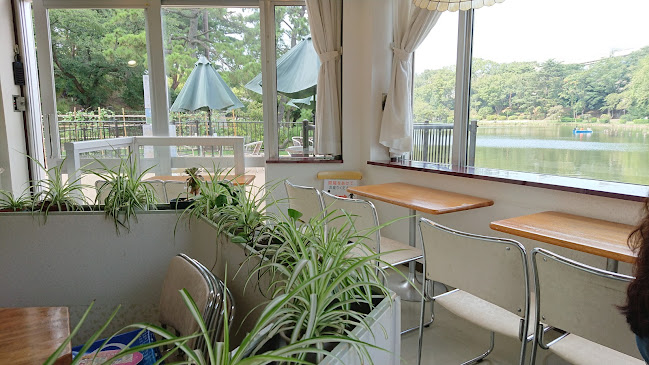 カフェ・ハーモニー - 飲食業