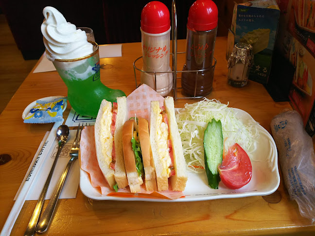 コメダ珈琲店 名東山の手店 - 飲食業