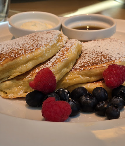 〒100-0005 東京都千代田区丸の内１丁目８−２ 鉃鋼ビルデイング 南館2・3F