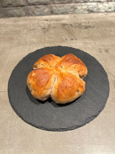 Opinii despre mills by TruffleBAKERY 長野店《ミルズ バイ トリュフベーカリー》 în 長野市 - 飲食業