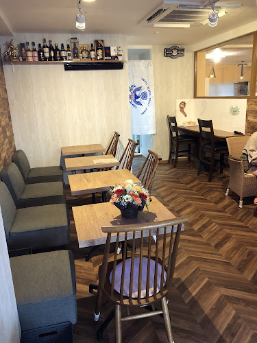 猫カフェ十にゃん十色