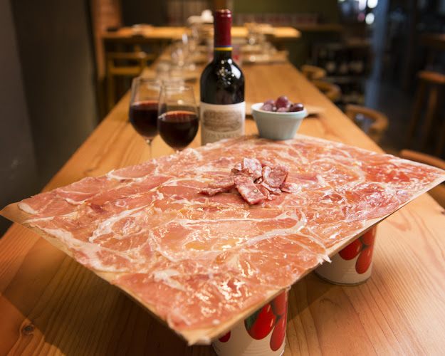 ワインの酒場。ディプント 大宮西口店