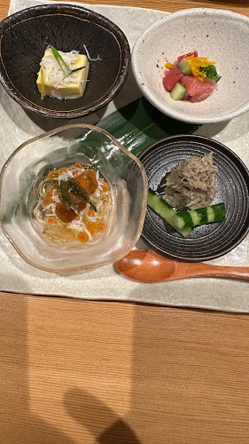 〒900-0006 沖縄県那覇市おもろまち４丁目１１−１ おもろシティコート Ginoza