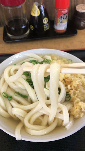Opinii despre 手打ちうどん のぶ屋 în 高松市 - 飲食業
