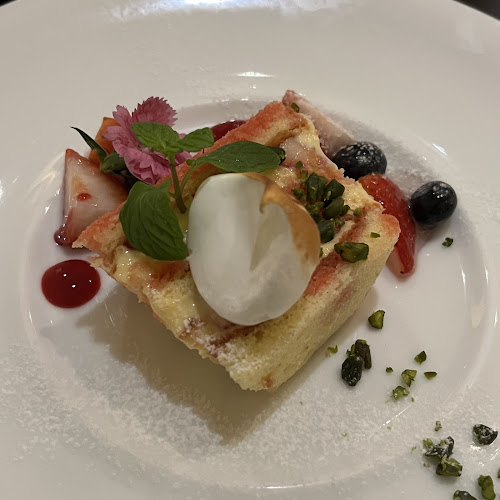 Opinii despre お肉とワイン トラットリア レ・ポルテ în 大田区 - 飲食業