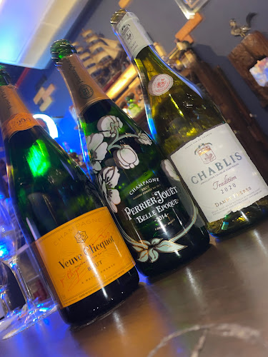 Opinii despre BAR6 în 岸和田市 - 飲食業