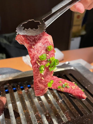 焼肉家 肉汁センター - 飲食業