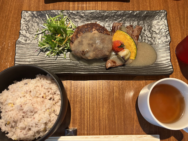 Comentarii opinii despre 鉄板焼と野菜へいきゅう