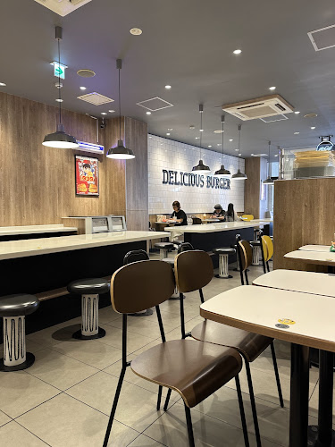 〒900-0013 沖縄県那覇市牧志２丁目３−１