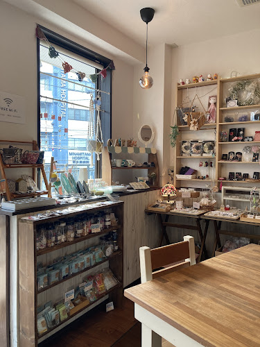 おうちＣａｆｅ樹と葉っぱ