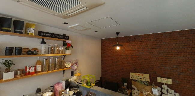 Opinii despre COFFEE&ROASTER SUMMIT OF THE MOUN10 în 大阪市 - 飲食業