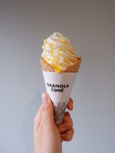 entrance cafe FIKA - 飲食業