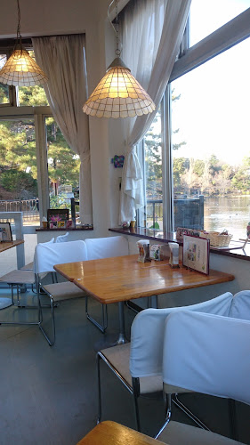 カフェ・ハーモニー - 飲食業