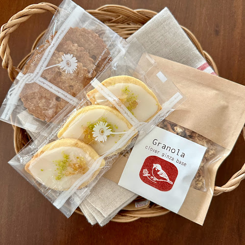 Comentarii opinii despre CLOVER GINZA BASE