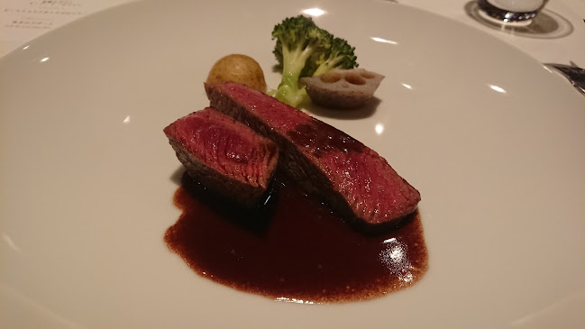 ヴレ・ド・ヴレ シェ・ヒロ - 飲食業